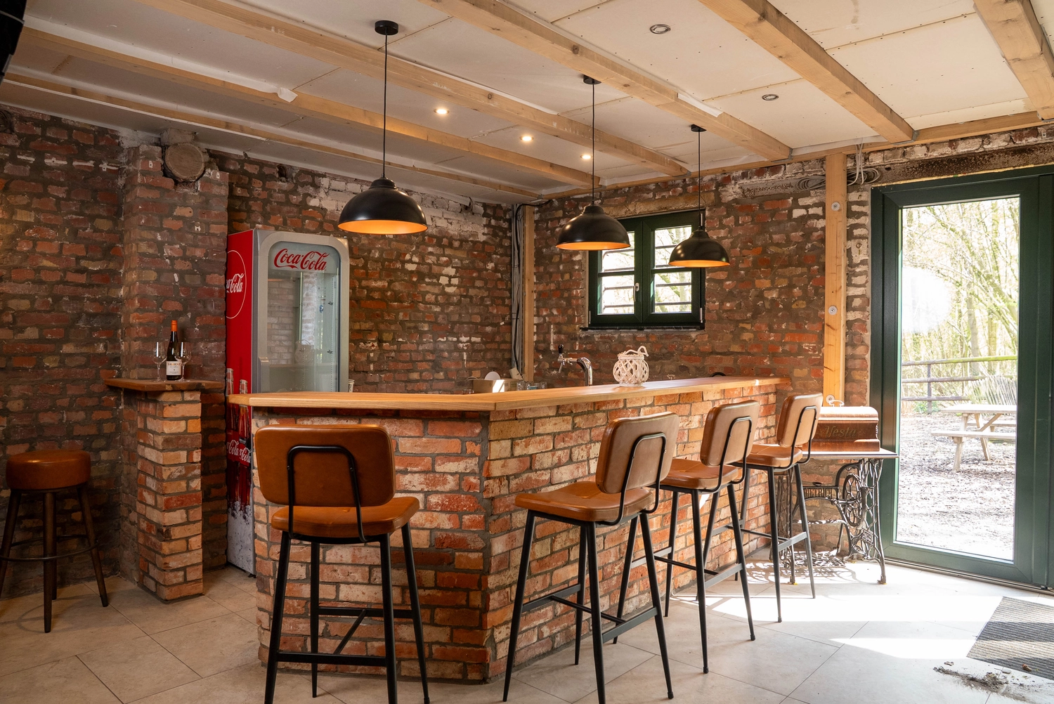 Alpakahof Dingen - Alpaka-Trekking - drinnen